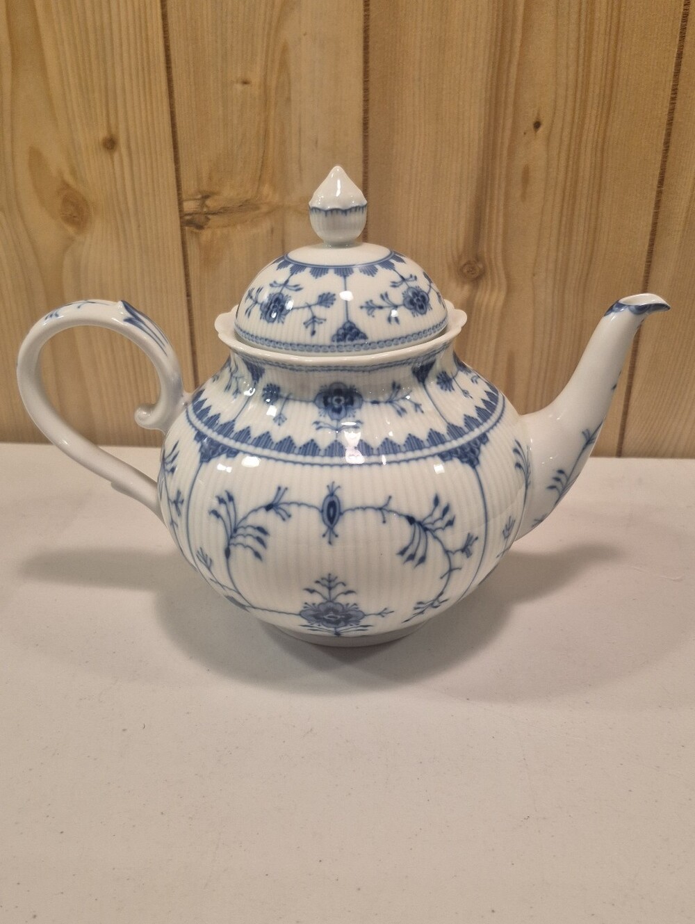Vintage Kaiser Romantica Bornholm Blue & White  Design Porcelain Tea Pot W/Lid